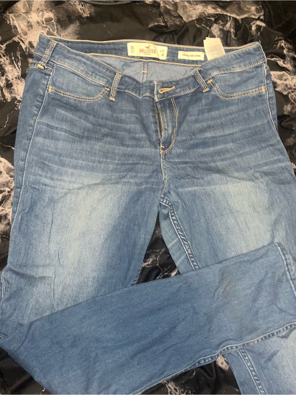 Hollister Women's Light Blue Skinny Jeans 13L w 31 L 30 low rise Jean leggings